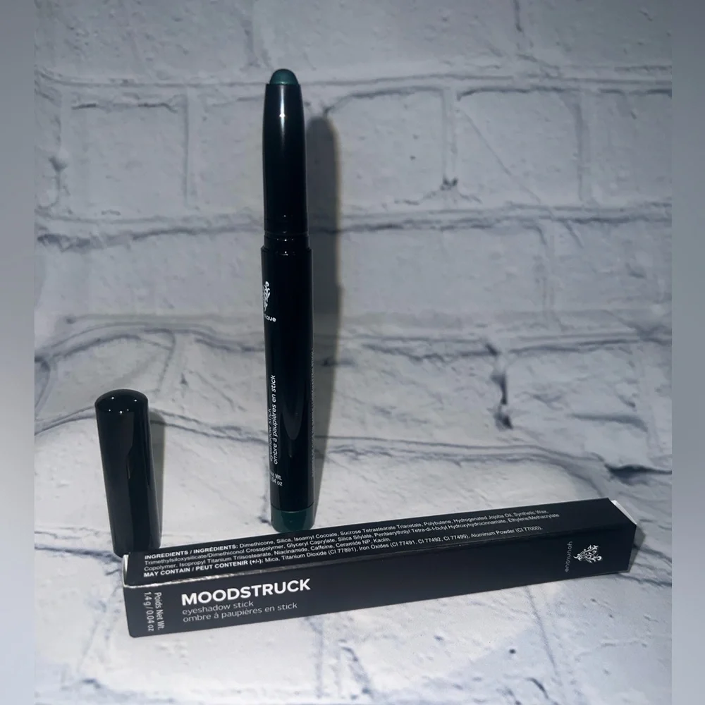 Younique Eyeshadow Stick -Dramatic